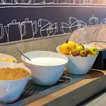 Hotel Ibis Budget Les Moulineaux Paris Ouest