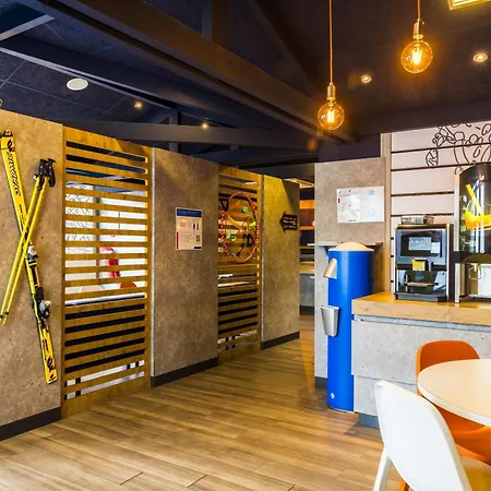 Ibis Budget Les Moulineaux Paris Ouest Hotel