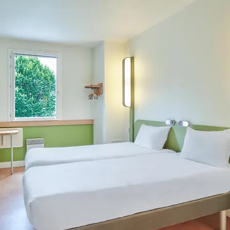 Hotel Ibis Budget Les Moulineaux Paris Ouest