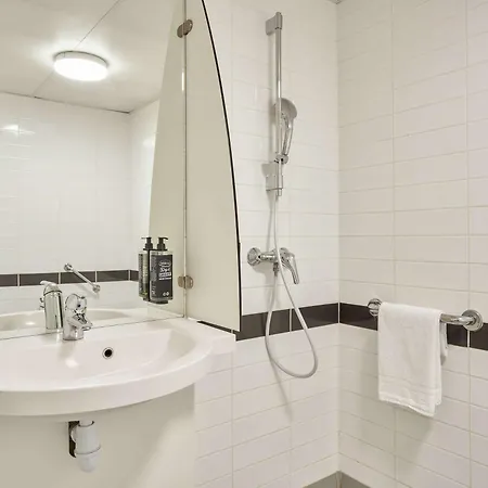 Hotel Ibis Budget Les Moulineaux Paris Ouest 2*