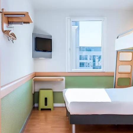 Ibis Budget Les Moulineaux Paris Ouest Hotel 2*