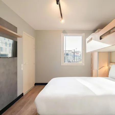 Ibis Budget Les Moulineaux Paris Ouest Hotel