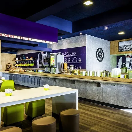 Ibis Budget Les Moulineaux Paris Ouest 2*