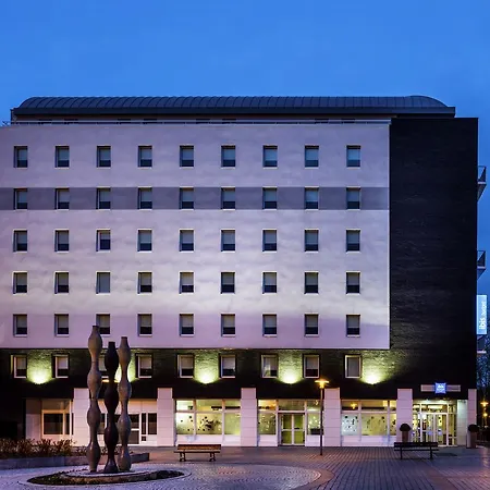 Ibis Budget Les Moulineaux Paris Ouest Hotel