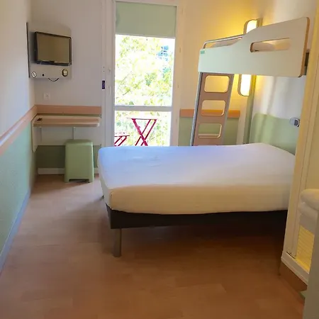 Ibis Budget Les Moulineaux Paris Ouest Hotel